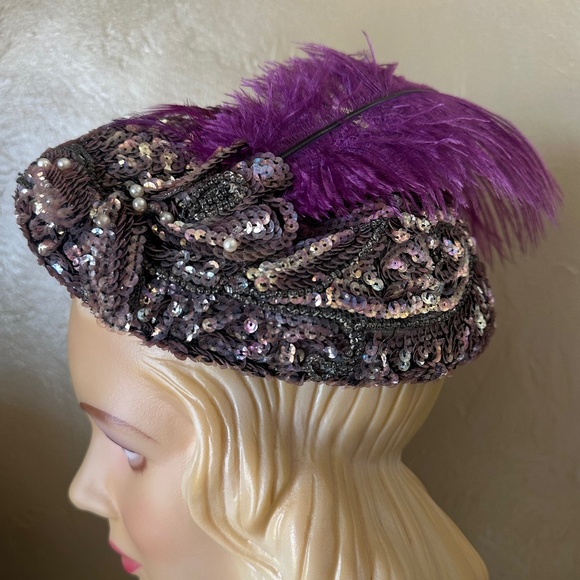 JOYFUL 195O\'s IRIDESCENT SEQUIN COCKTAIL HAT WITH OSTRICH FEATHERS main image 13